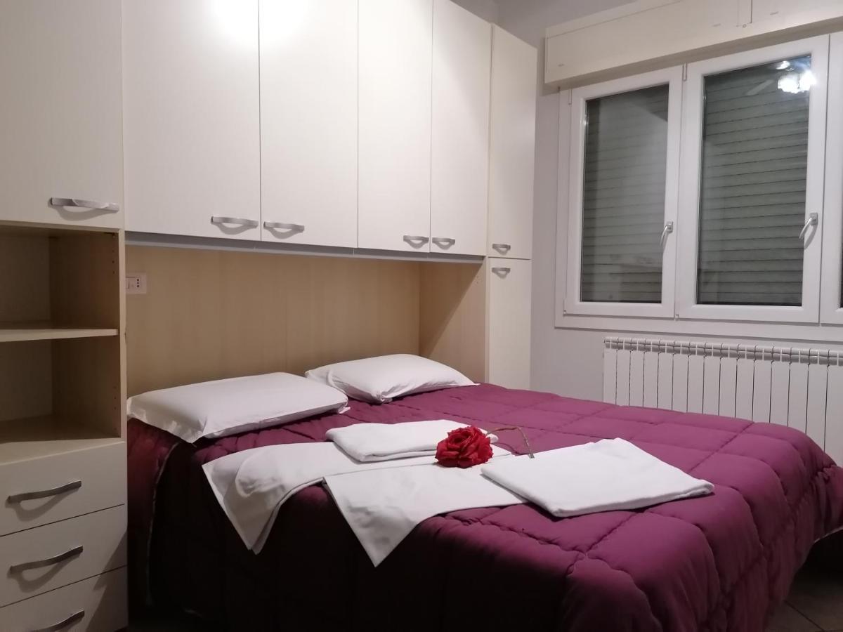 Villa Glori Affitto Camere Monolocali Carpi Kültér fotó