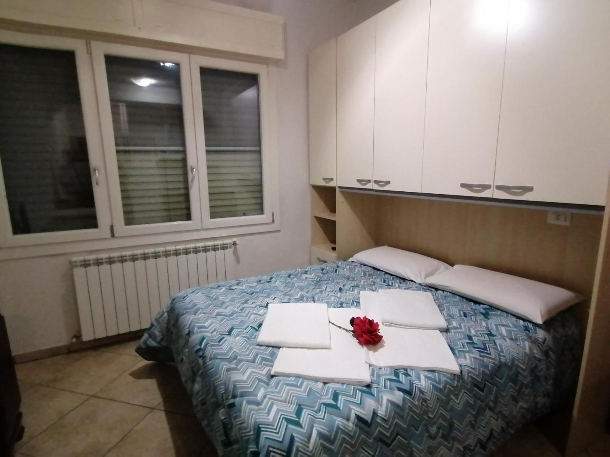 Villa Glori Affitto Camere Monolocali Carpi Kültér fotó