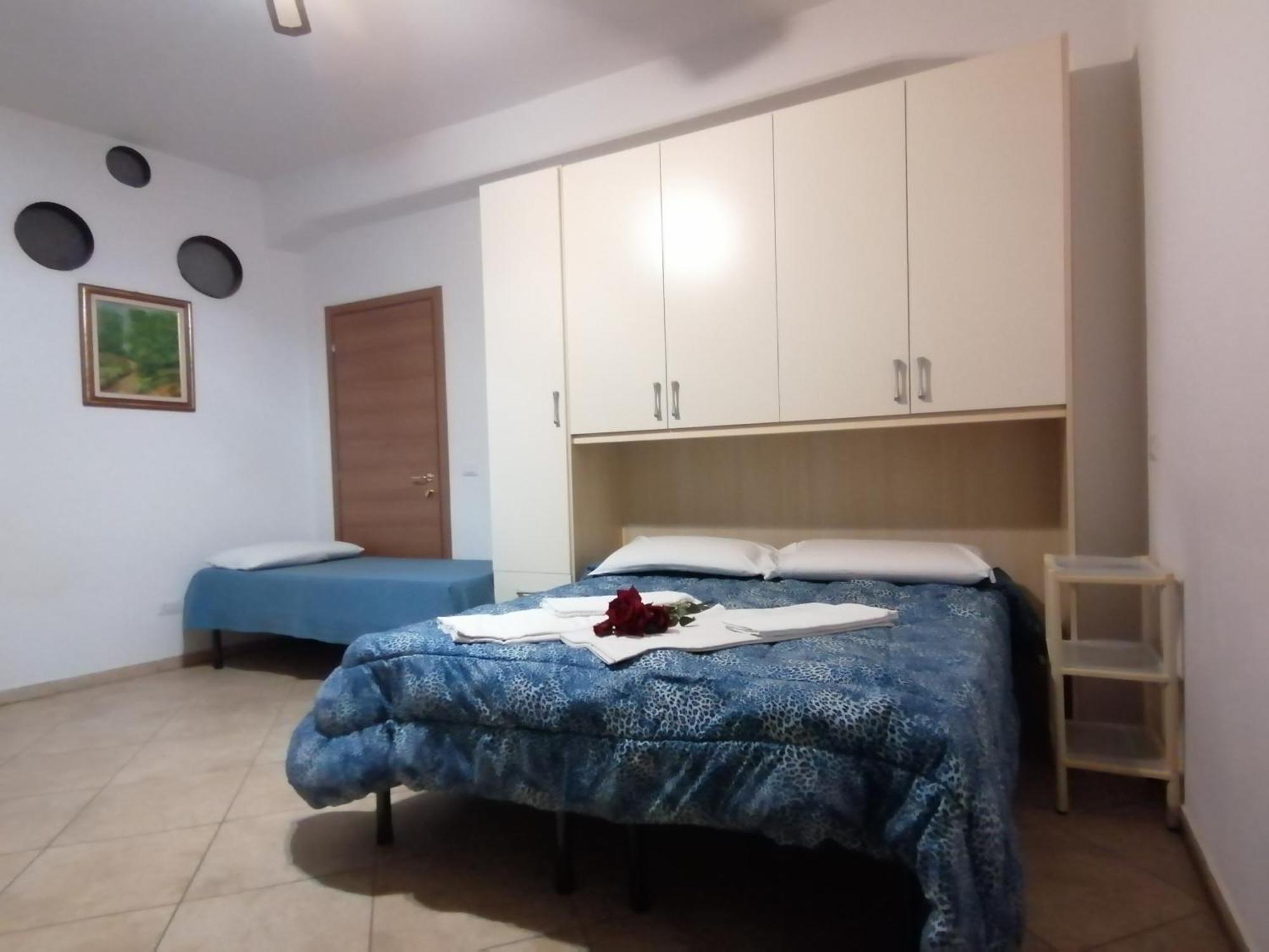 Villa Glori Affitto Camere Monolocali Carpi Kültér fotó